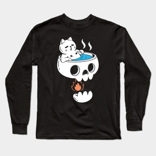 Cat and Skull (Bathing) Long Sleeve T-Shirt